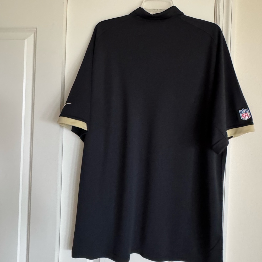 Nike Black Polo Shirt with Gold Logo - Picture 3 of 9